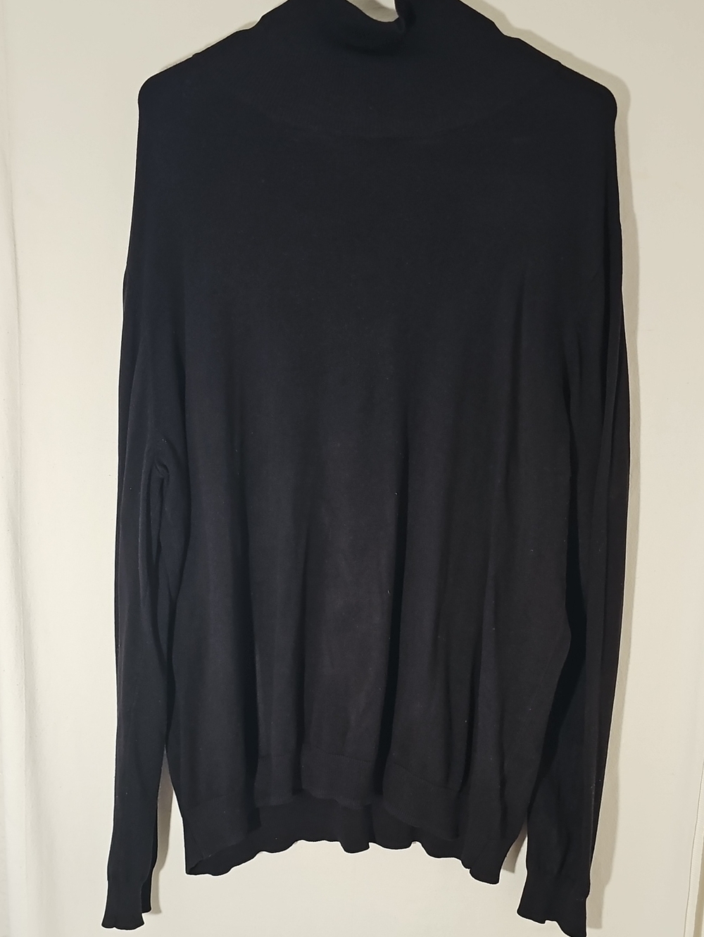 H&M Men's Black Turtleneck Sweater